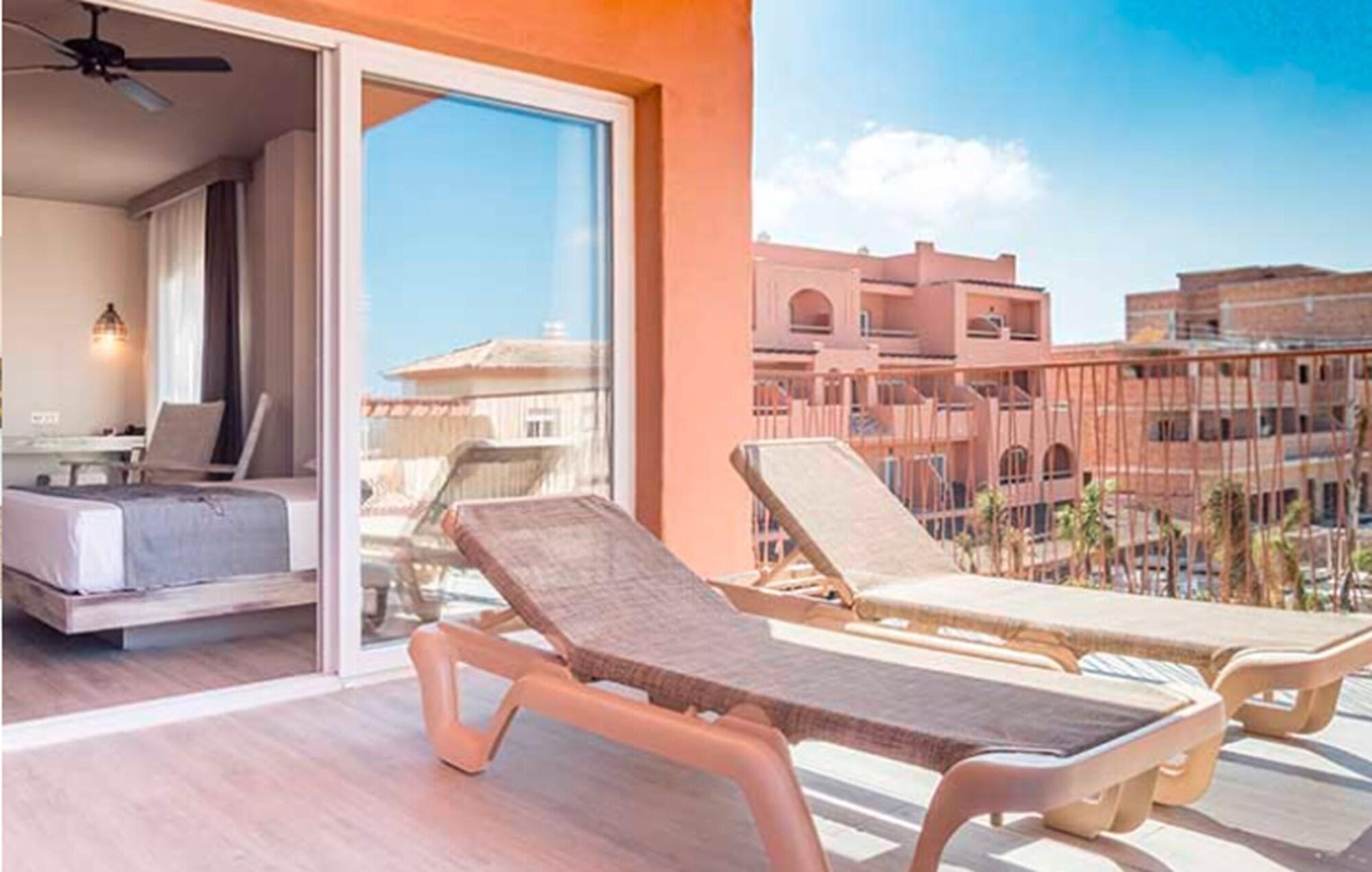 Hotel Lances By Qhotels 4*