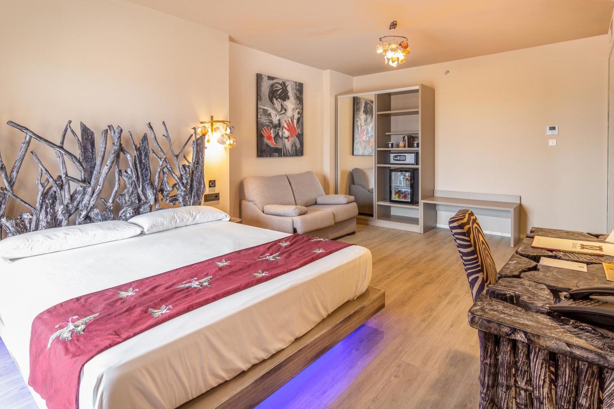 Hotel Lances By Qhotels 4*