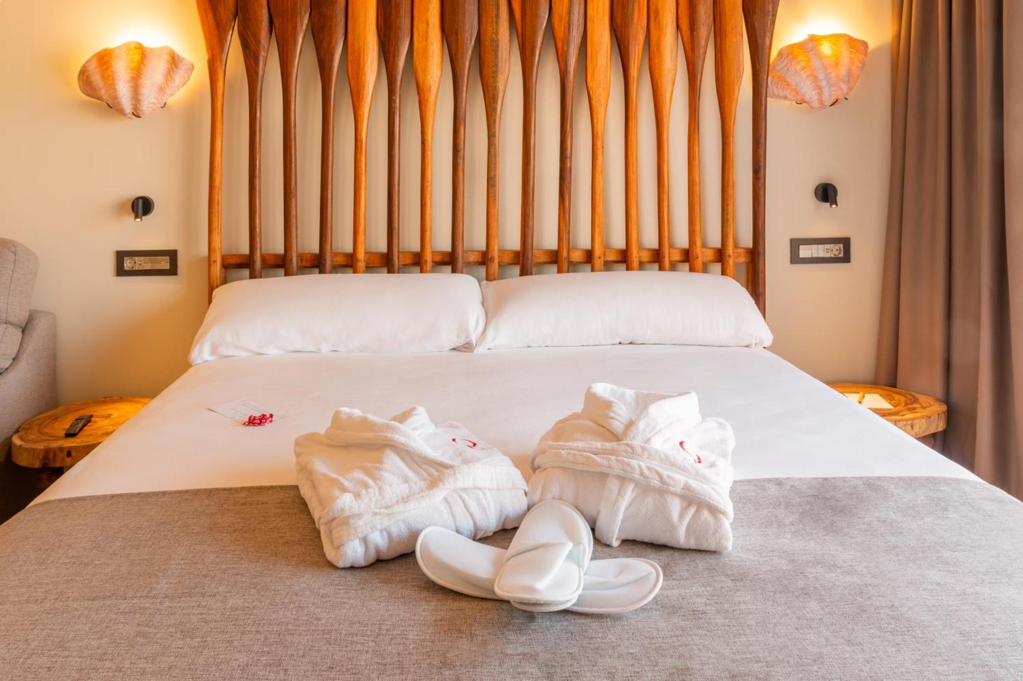 Hotel Lances By Qhotels 4*